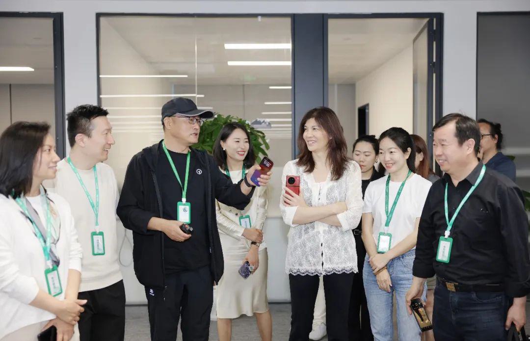 奥运冠军庄泳的庄主好时光,签约远方好物 (4).jpg