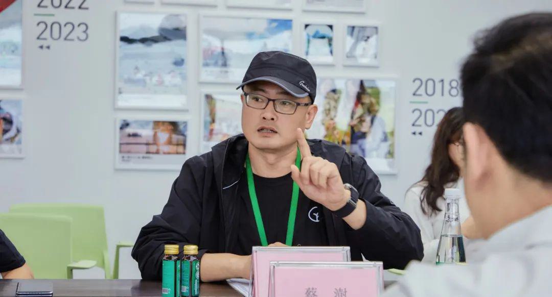 海珠区区委书记蔡澍莅临调研远方好物私域电商创新发展 (3).jpg