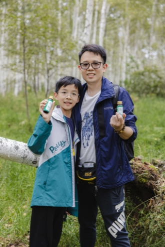 左手带娃,右手远方:新时代父母的商业智慧 - 第1张 左手带娃,右手远方:新时代父母的商业智慧 - 第1张