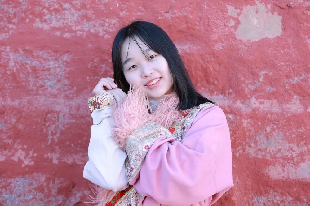 光在远方,路在脚下:一个奋斗女孩的向上人生! - 第1张 光在远方,路在脚下:一个奋斗女孩的向上人生! - 第1张